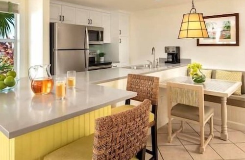 Truman Annex Resort | Sunset Harbor Resort & Spa, Hot Tub, Pool
