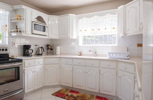 Porters House | Sunset Haven: 3 Bedroom Mount Standfast, St. James