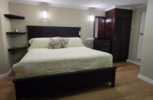Giraudel Apartment | Sunset Haven