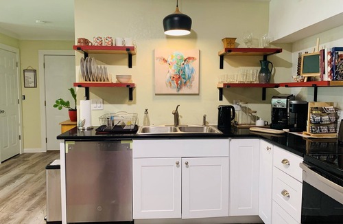 Canton Apartment | Sunset Heights
