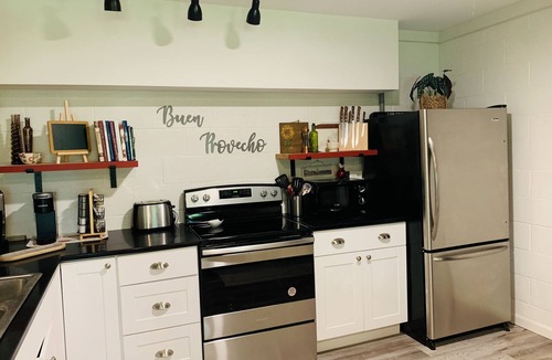 Canton Apartment | Sunset Heights