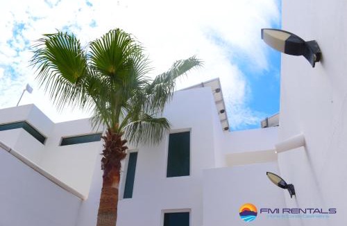 El Puerto House | Sunset Hill