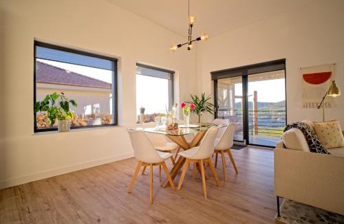 Odorheiu Secuiesc House | Sunset Hills Transylvania