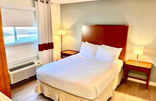 Esterhazy Hotel | Sunset Inn