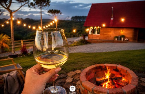 Leoberto Leal House | Sunset Invernada c/Jacuzzi - Leoberto Leal/SC
