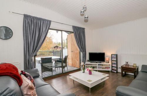 Tattershall House | Sunset Lodge