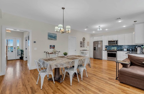 Belmar House | Sunset Manor