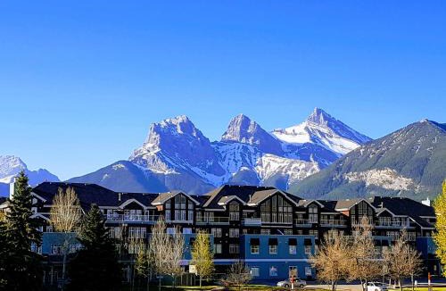 Canmore Hotel | Sunset Mountain Inn