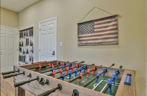 Black Mountain House | Sunset Mountain Lodge - Catawba Falls Retreat, Views, Hot Tub and Game Room