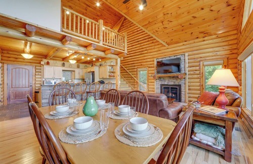 Sylva Cabin | Sunset & Mountain Views: Scenic Sylva Log Cabin!