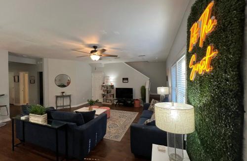 Gainesville House | Sunset Oasis - Beautiful 3BR with Serene Backyard near UF Stadium!