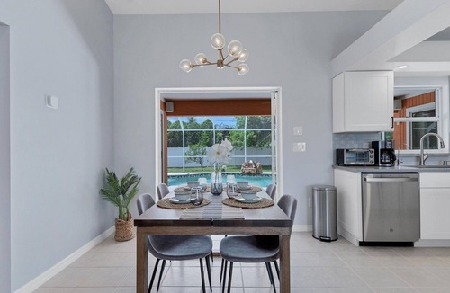 Englewood East House | Sunset Oasis Englewood 2 Bedroom Private Pool Home Fully Fenced Yard- Dog friendly