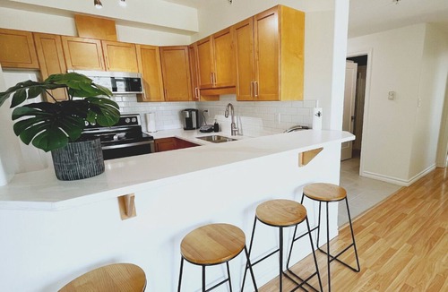 North End House | Sunset Oasis Kelowna