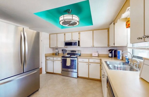 Homosassa House | Sunset Oasis