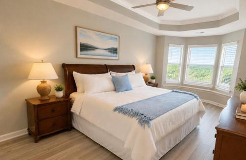 Lake Ozark House | Sunset Paradise-3BD/3BA Condo/Pools/Pet Friendly/Lake Ozark-8PP