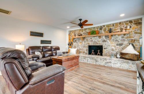 Centre House | 'Sunset Paradise' on Weiss Lake w/Private Dock!