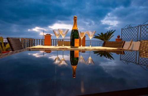 Pizzo Apartment | Sunset Penthouse