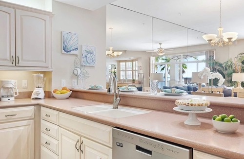 Key West Condo | *SUNSET POINT @ SUNSET MARINA* Condo/Pool & Spa + LAST KEY SERVICES.