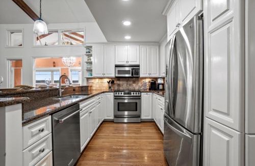 Terrell House | Sunset Pointe