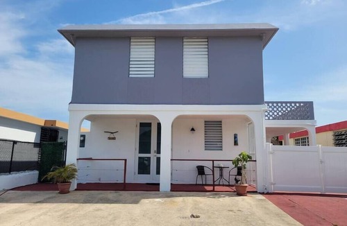 Levittown Apartment | Sunset Private Studio