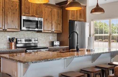 Table Rock Apartment | Sunset Rock! Lake View!