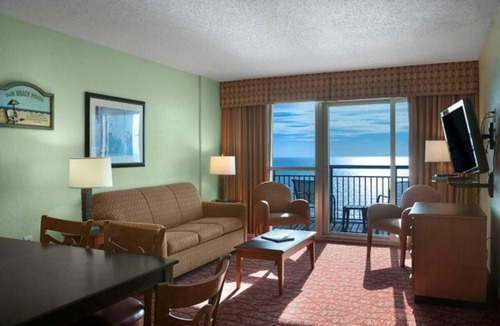 Downtown Myrtle Beach Condo | Sunset Seclusion Duplex 2BR, 2 Balconies