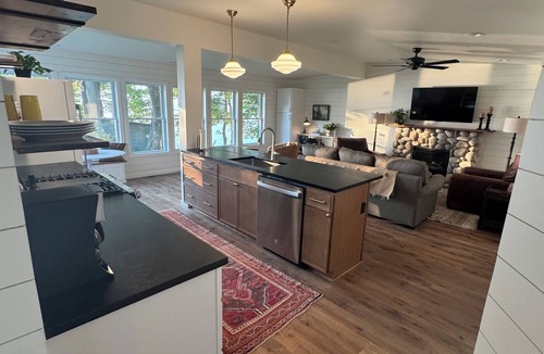 Oswego Cottage | Sunset Serenity: Charming 2-bedroom cottage on picturesque Lake Ontario