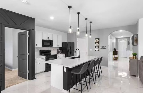 Zephyrhills West House | Sunset Serenity