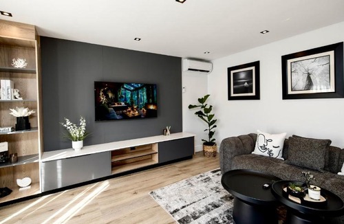 Sunset Beach Apartment | Sunset Serenity
