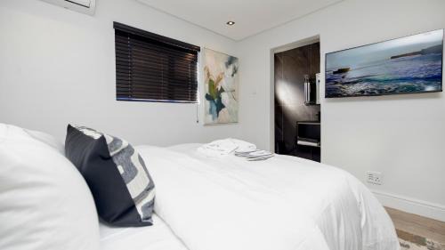 Sunset Beach Apartment | Sunset Serenity