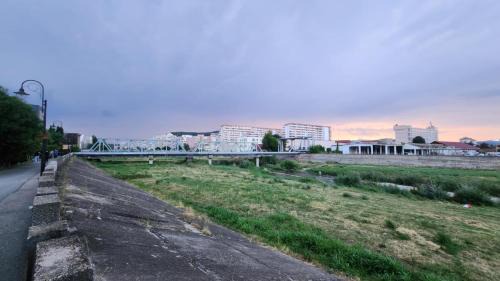Ramnicu Valcea Apartment | Sunset Studio Valcea