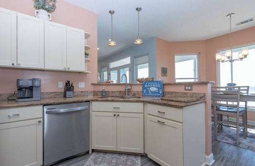 Ocean Springs House | Sunset View Beach House in Ocean Springs - Beachfront property