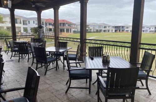 Reunion Apartment | Sunset View Prestigious Reunion Townhome