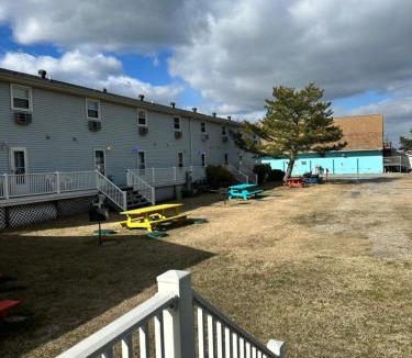 Chincoteague Apartment | Sunset Villa