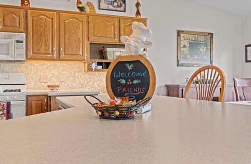 Sheboygan House | Sunset Vista – 2BR Central Elkhart Lake Retreat