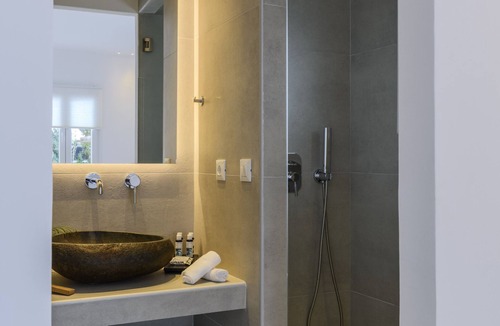 Mykonos Town House | Sunset Windmills Suites