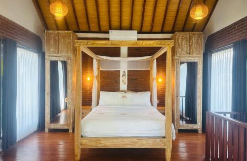 Mendoyo House | Sunsets at Sumbul