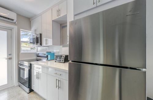 Wilton Manors Apartment | Sunshine Complex