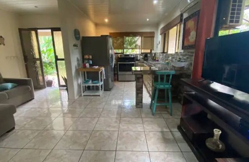 Barrio Pilo House | Sunshine House
