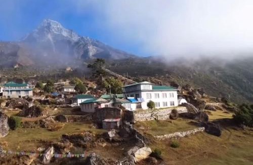 Namche Bazaar Cabin | Sunshine lodge