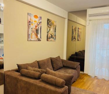 Maini Apartment | Sunshine