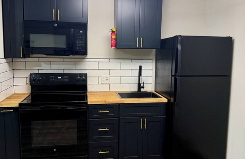 Orange Park Apartment | Sunshine Paradise - Elegant 2-bedroom unit in charming Orange Park, FL