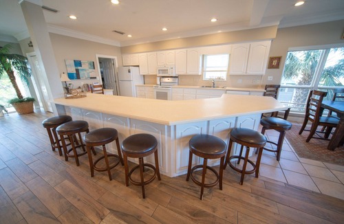 Plantation House | Sunshine & Savings 20% OFF! BEACHFRONT, 5BR/4.5BA, Sleeps 22, Elevator