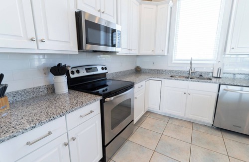St. George Island House | Sunshine & Savings 20% OFF! Amazing Views, Steps to Beach! 1st Tier, Pool