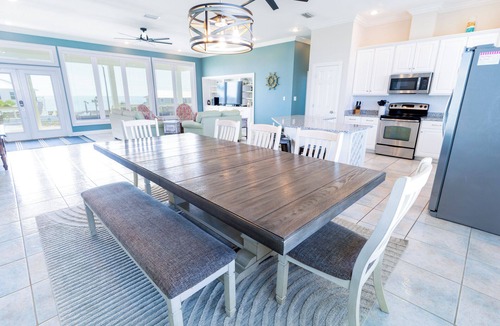 St. George Island House | Sunshine & Savings 20% OFF! Amazing Views, Steps to Beach! 1st Tier, Pool