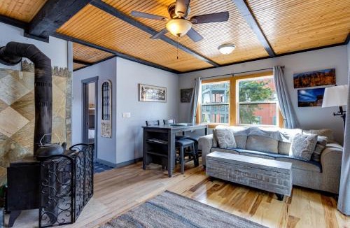 Wildernest Apartment | Sunshine & Snowfall