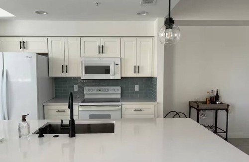 Stoneybrook Condo | Sunshine State Escape: Your perfect Florida oasis!"