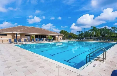 Stoneybrook Condo | Sunshine State Escape: Your perfect Florida oasis!"