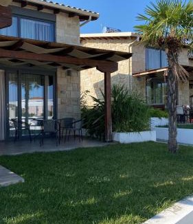 Kallithea Villa | Sunshine Villa: Getaway in Kallithea