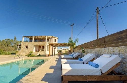 Parelia Villa | Sunstone Serenity Villa
